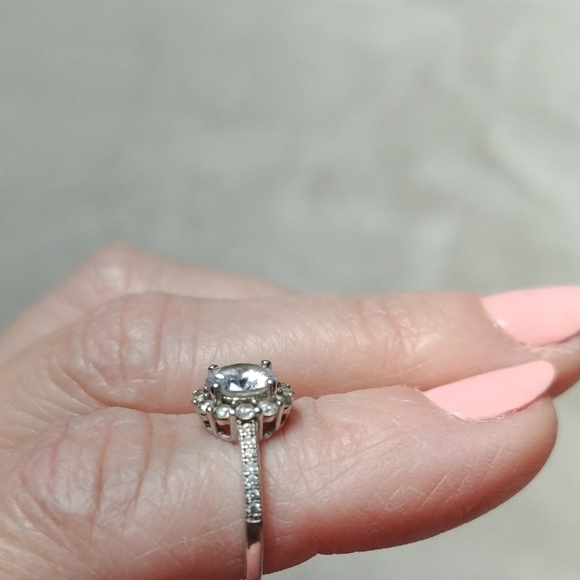 925 Vintage Silver Accent Rhinestone Ring Size 7 - Picture 2 of 4